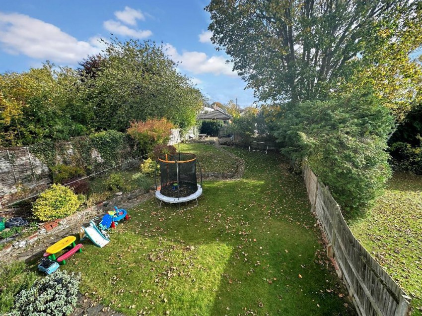 Images for Carlton Avenue, South Croydon