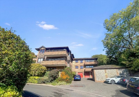 View Full Details for Whyteleafe Hill, Caterham