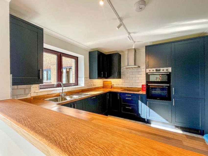 Images for Whyteleafe Hill, Caterham