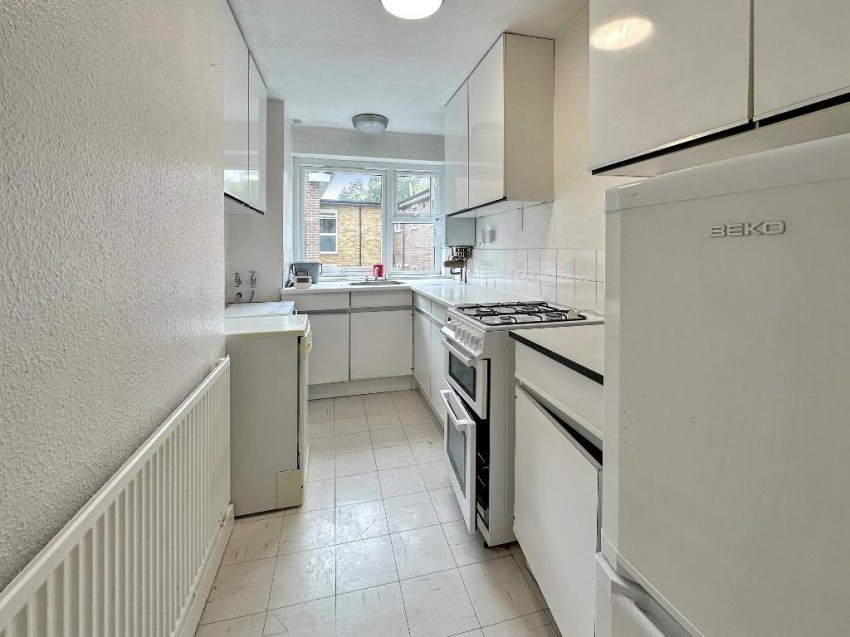 Images for Harestone Valley Road, 86 Harestone Valley Road, Caterham