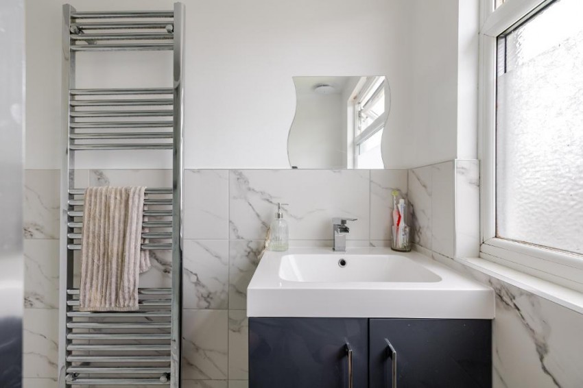 Images for Banstead Road, Caterham