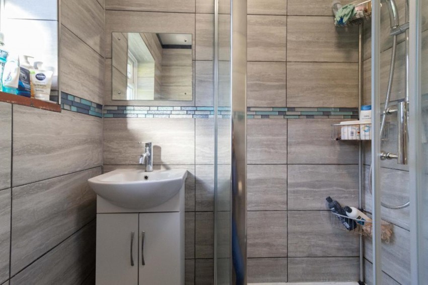 Images for Valley Road, Kenley