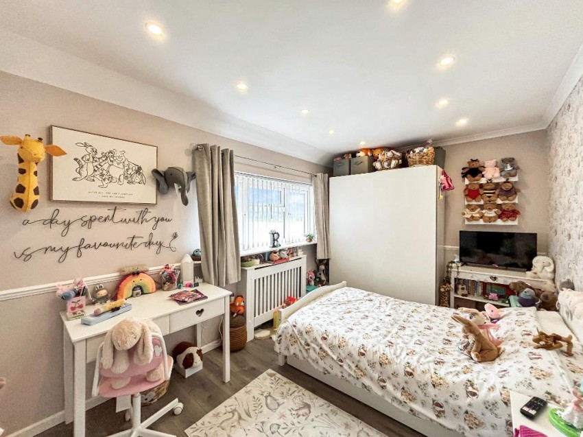 Images for Thursley Crescent, Croydon