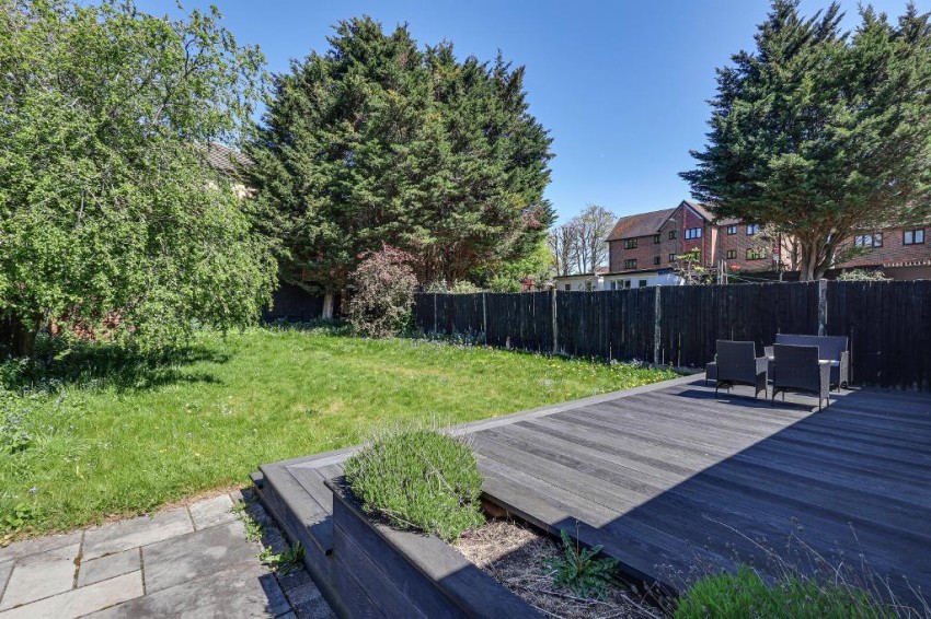 Images for Birdhurst Gardens, South Croydon