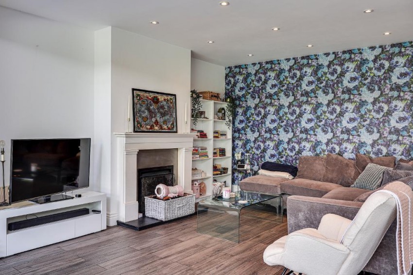 Images for Birdhurst Gardens, South Croydon
