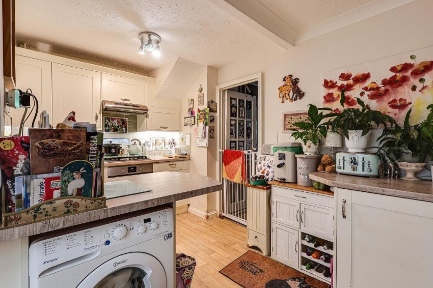 Images for Lomond Gardens, Selsdon