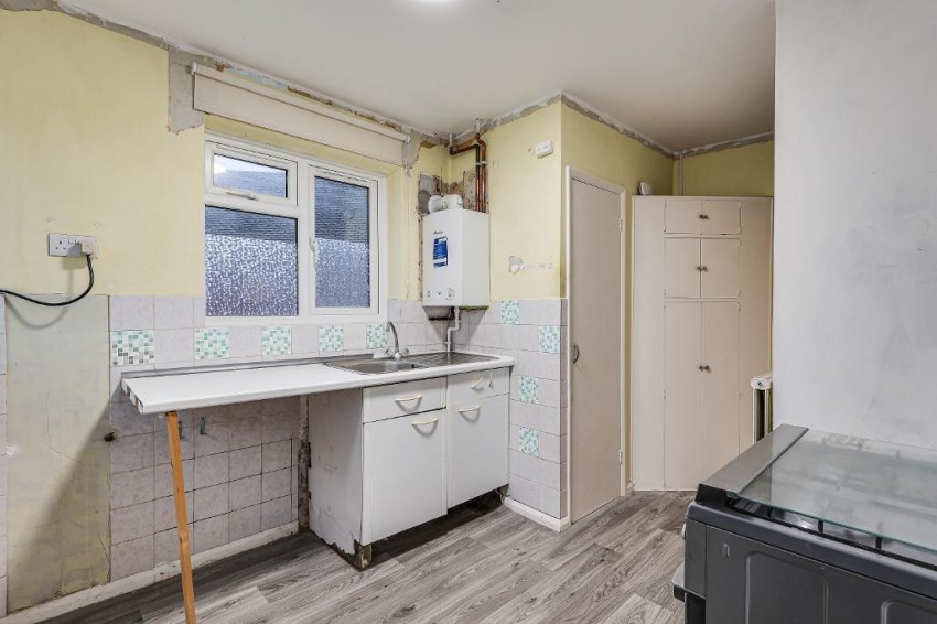 Images for Maurice Avenue, Caterham