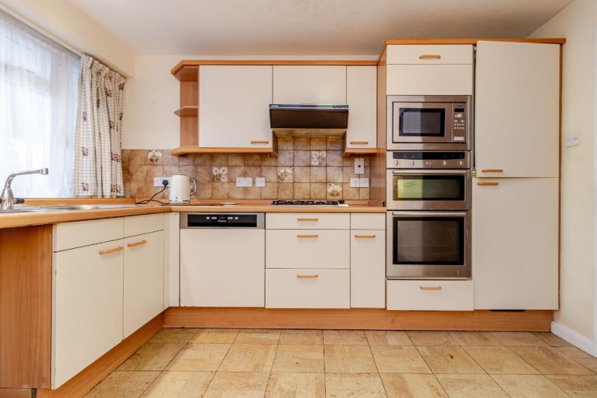 Images for Hillbury Road, Warlingham