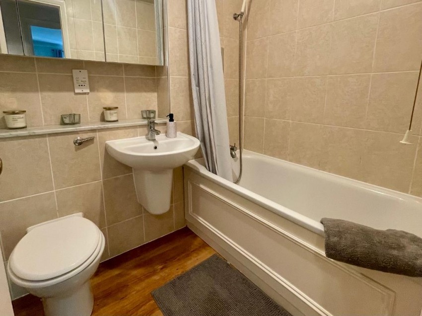 Images for Fairbairn Close, Purley