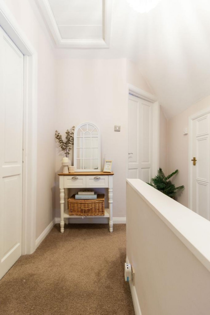 Images for Downsway, Whyteleafe