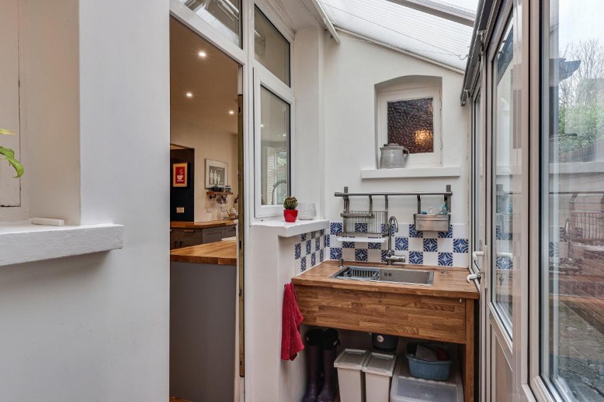 Images for Heathhurst Road, South Croydon