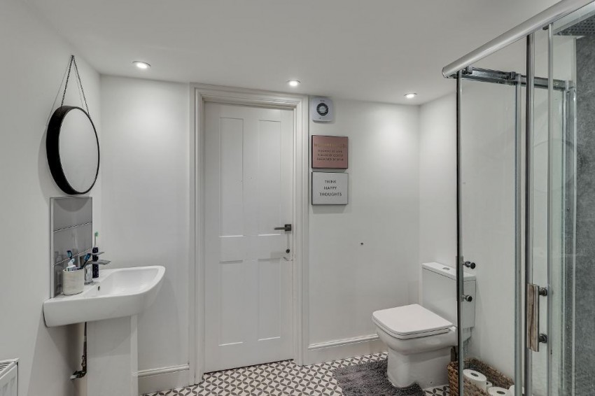 Images for Mitchley Avenue, Purley