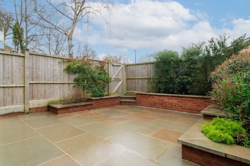 Images for Bardolph Avenue, Forestdale