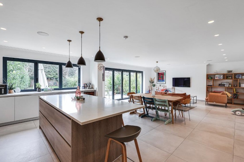 Images for Brian Avenue, South Croydon