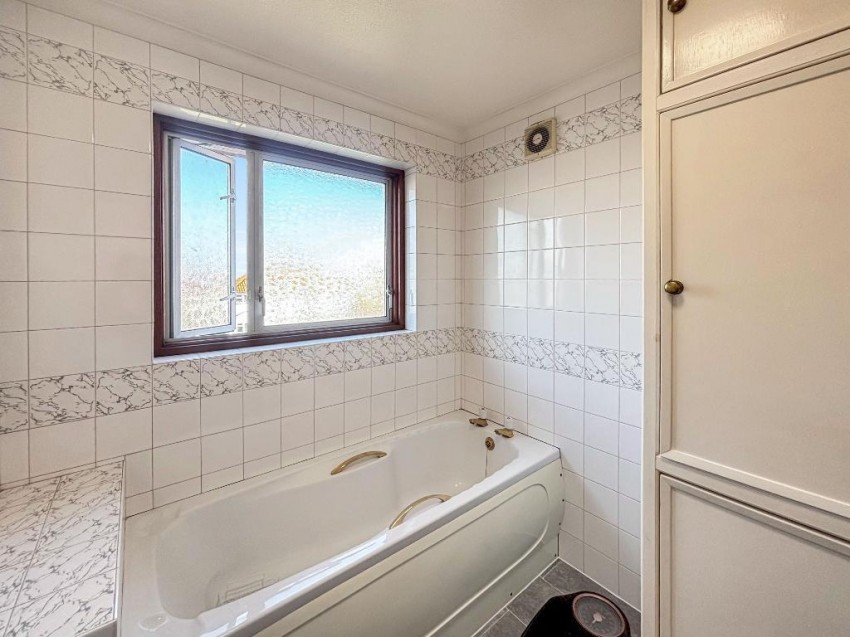 Images for New Addington, Croydon