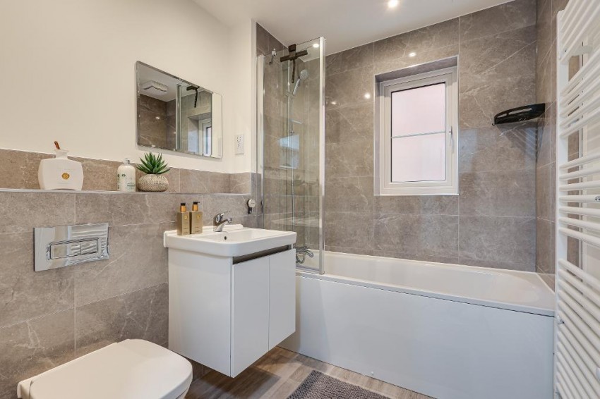 Images for Swan Mews, Warlingham