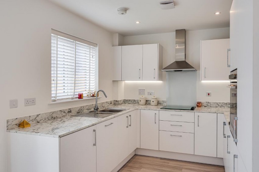 Images for Swan Mews, Warlingham