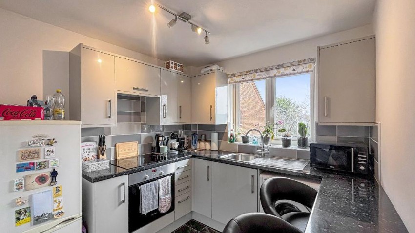 Images for Edgecoombe, South Croydon