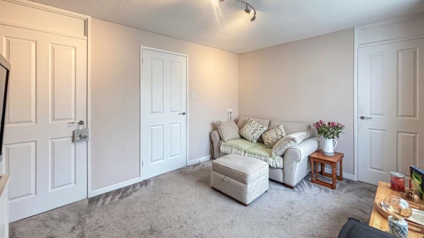 Images for Edgecoombe, South Croydon