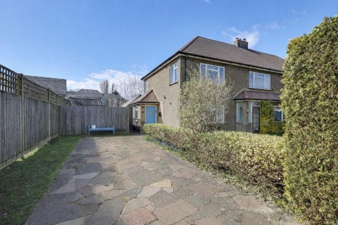 View Full Details for Crewes Close, Warlingham