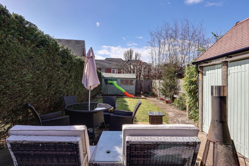 Images for Crewes Close, Warlingham