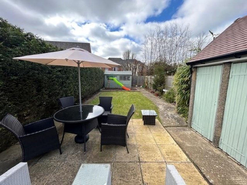 Images for Crewes Close, Warlingham