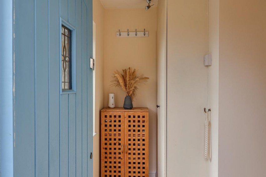 Images for Crewes Close, Warlingham