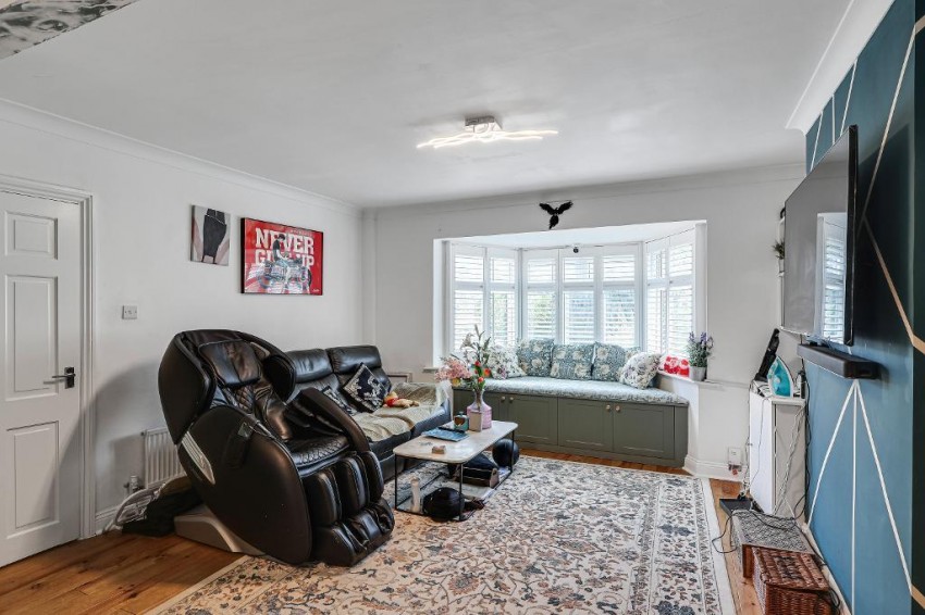 Images for Harewood Gardens, Sanderstead