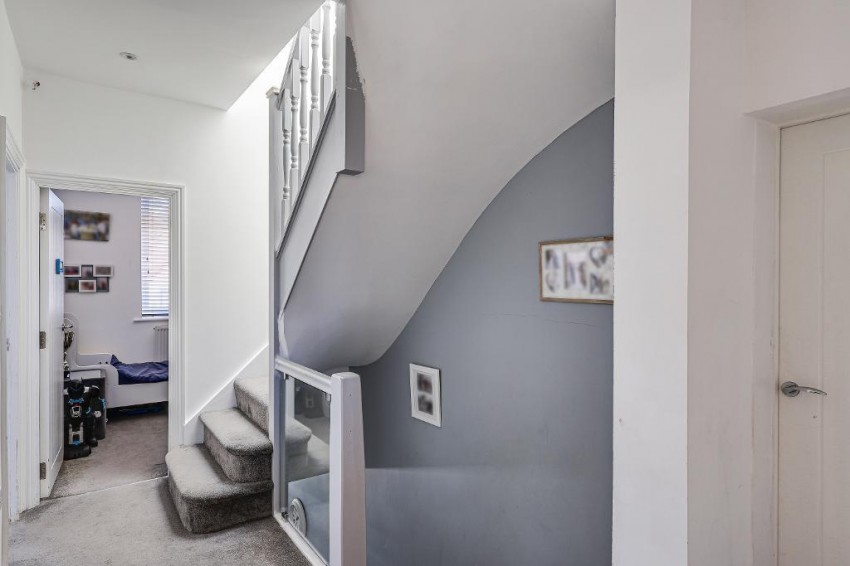 Images for Norman Avenue, South Croydon