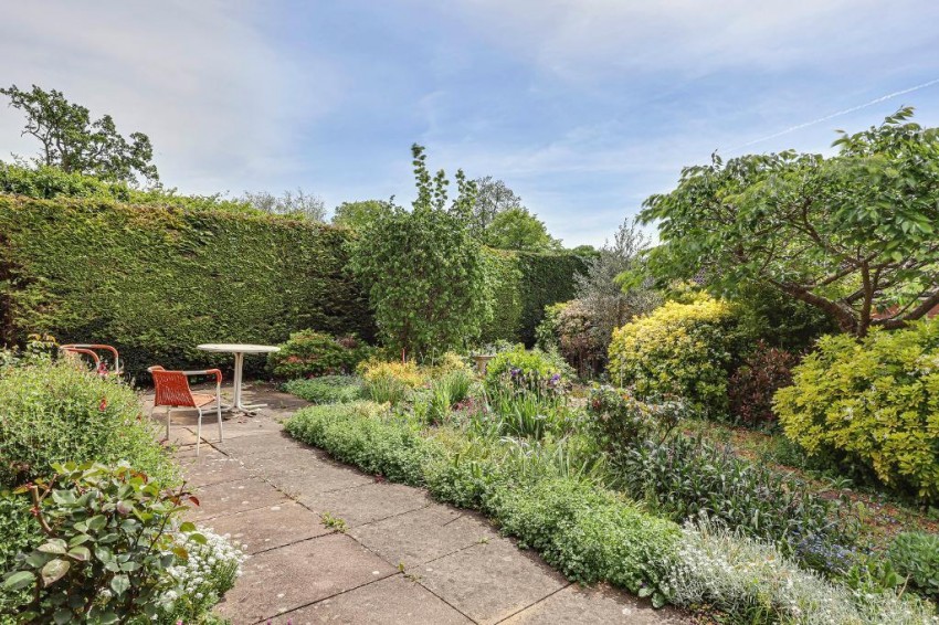 Images for White Hill, Sanderstead