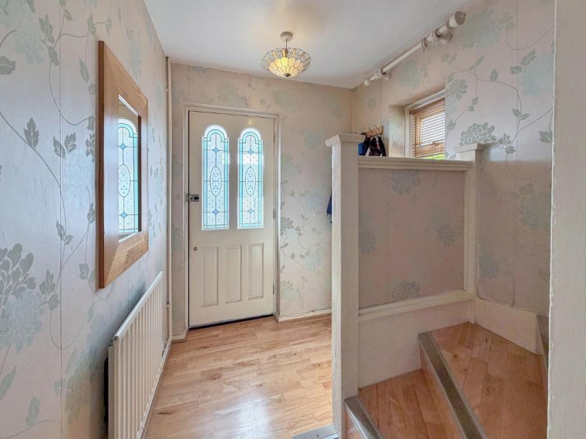 Images for Harewood Gardens, South Croydon