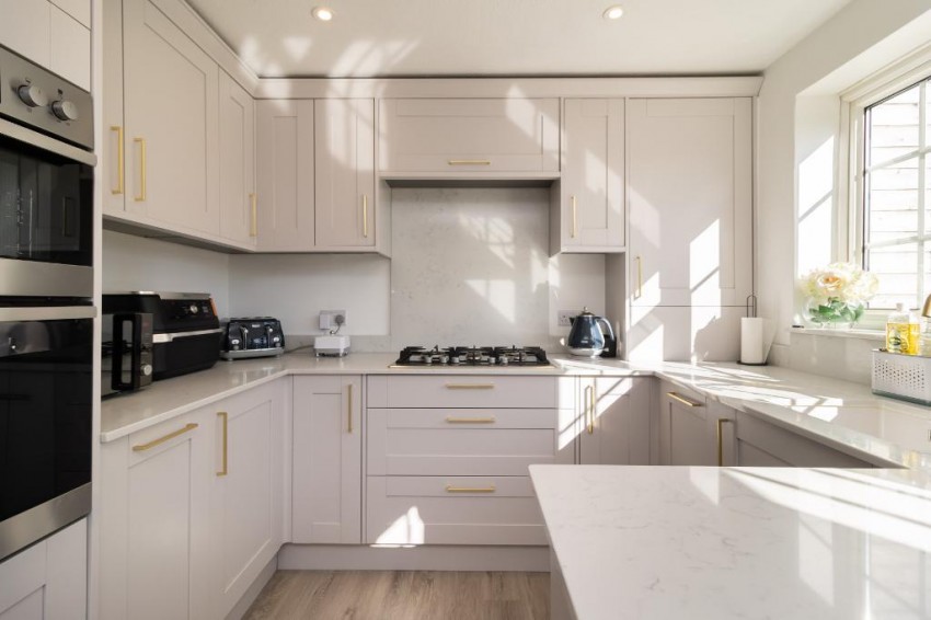 Images for Hillbrow Court, Godstone