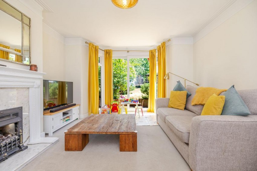 Images for Derwent Drive, Purley