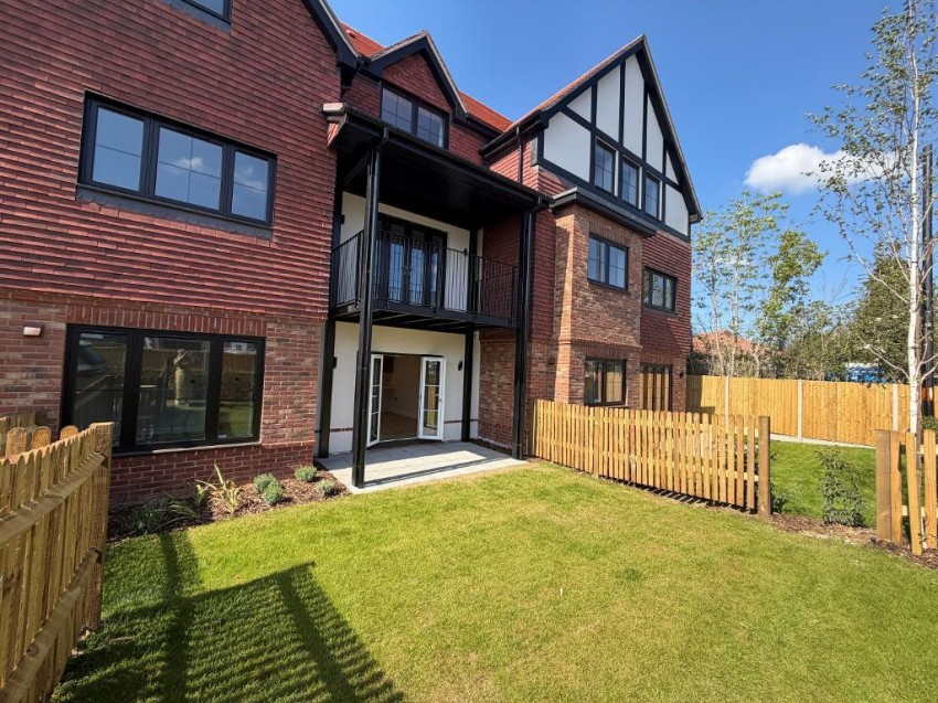 Images for Farleigh Road, Warlingham