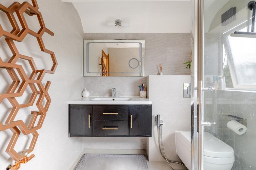 Images for Briton Hill Road, South Croydon