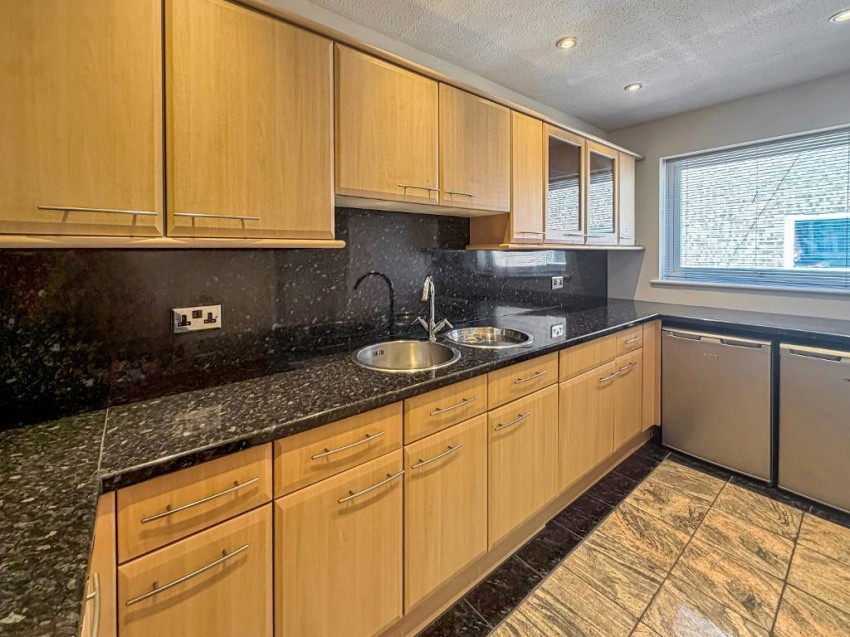Images for Wettern Close, South Croydon
