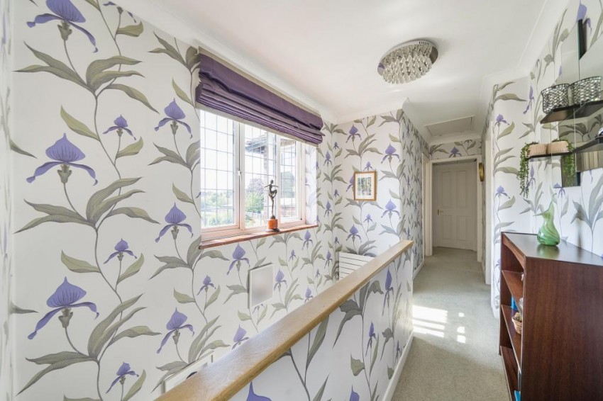 Images for Winchelsey Rise, South Croydon