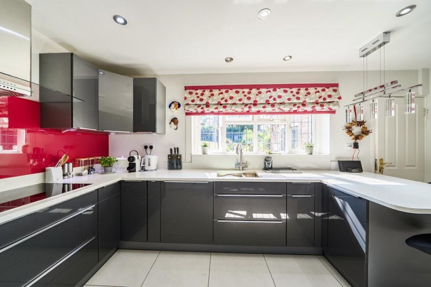 Images for Winchelsey Rise, South Croydon