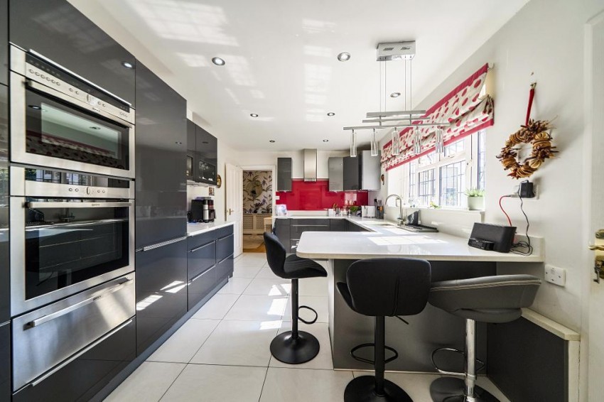 Images for Winchelsey Rise, South Croydon