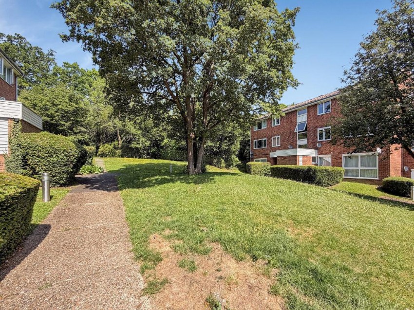 Images for Linton Glade, South Croydon