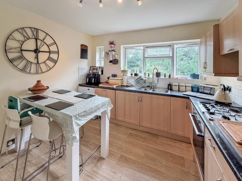 Images for Farm Road, Warlingham