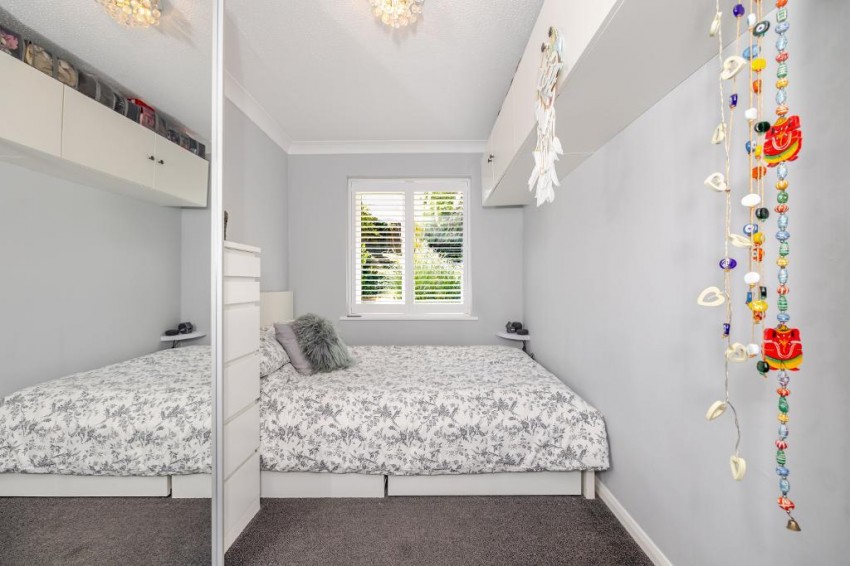 Images for Aveling Close, Purley