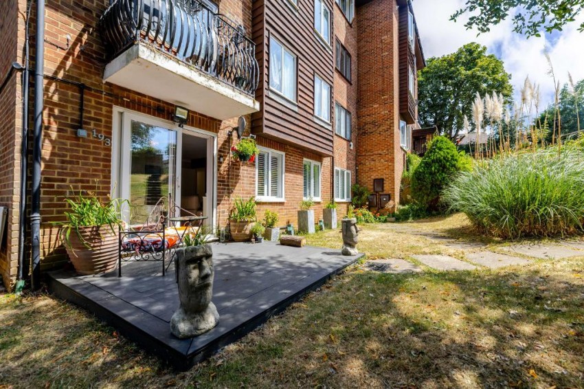 Images for Aveling Close, Purley
