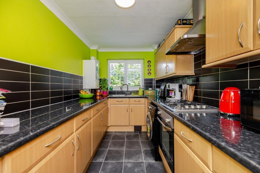 Images for Aveling Close, Purley