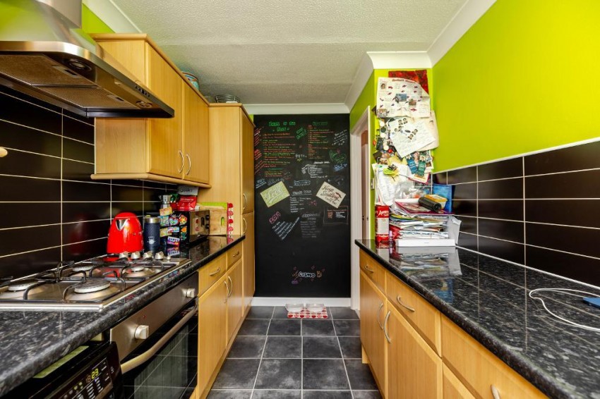 Images for Aveling Close, Purley