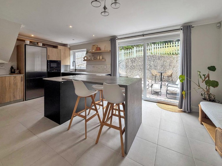 Images for Hillbury Road, Warlingham